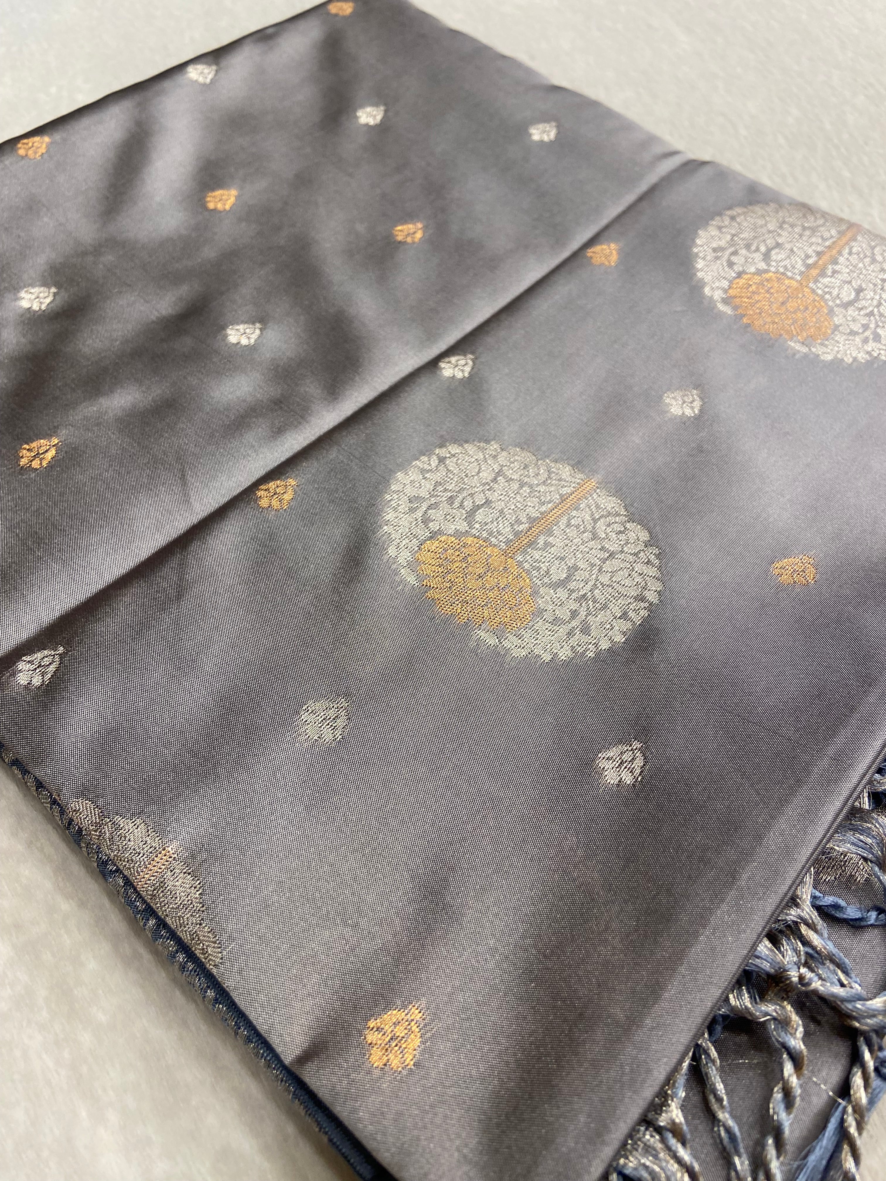 Premium Quality Luxury Silk Saree - Kanjeevaram Silk Mandir