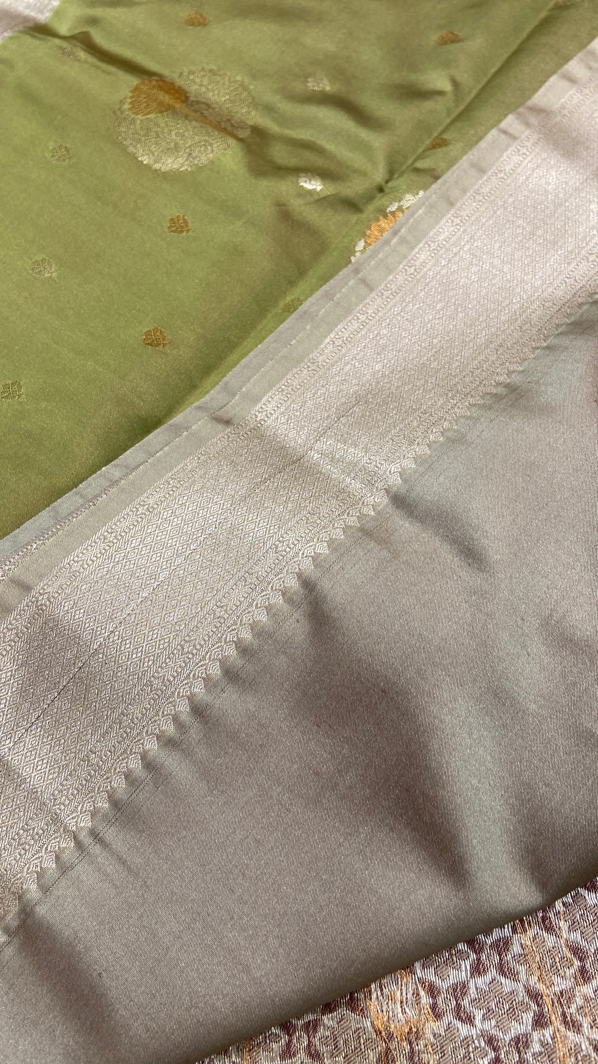 Premium Quality Luxury Silk Saree - Kanjeevaram Silk Mandir