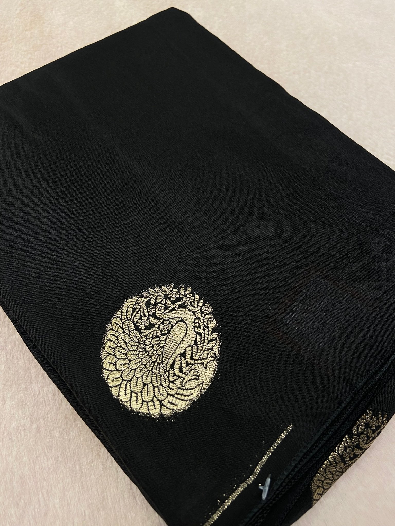 Premium Russian Silk Saree🦚 - Kanjeevaram Silk Mandir
