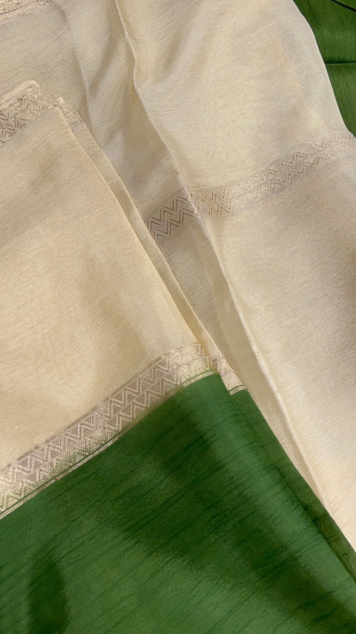 Premium Semi Crepe Silk Saree - Kanjeevaram Silk Mandir