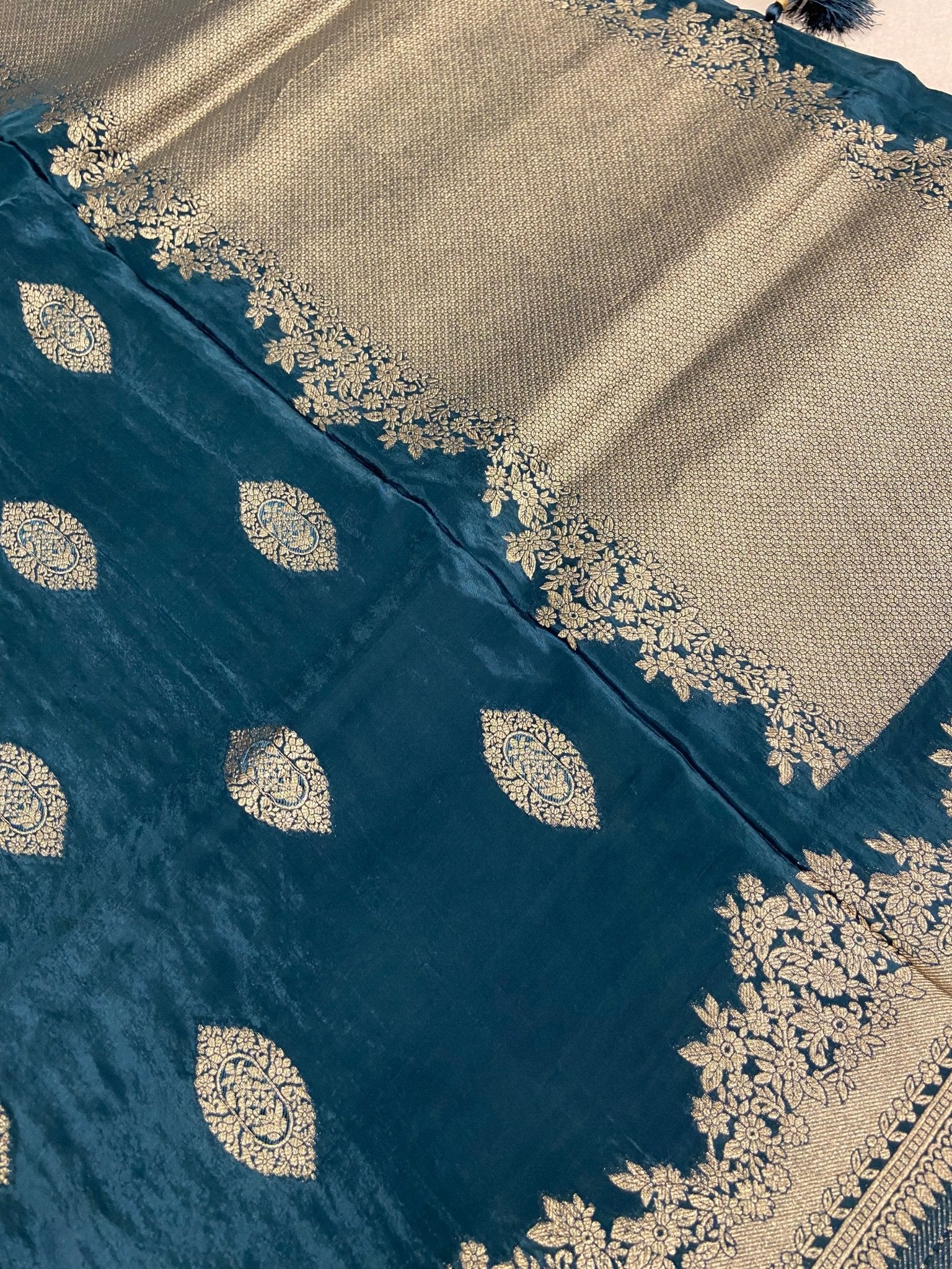 Premium Semi Crepe Silk Saree. - Kanjeevaram Silk Mandir