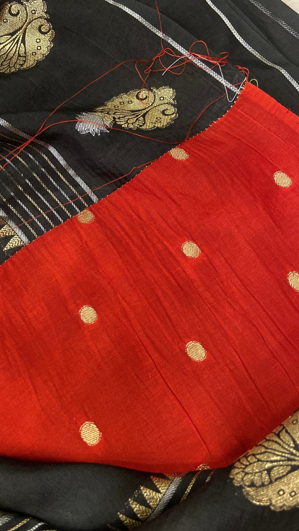 Premium Semi Crepe Silk Saree🖤 - Kanjeevaram Silk Mandir