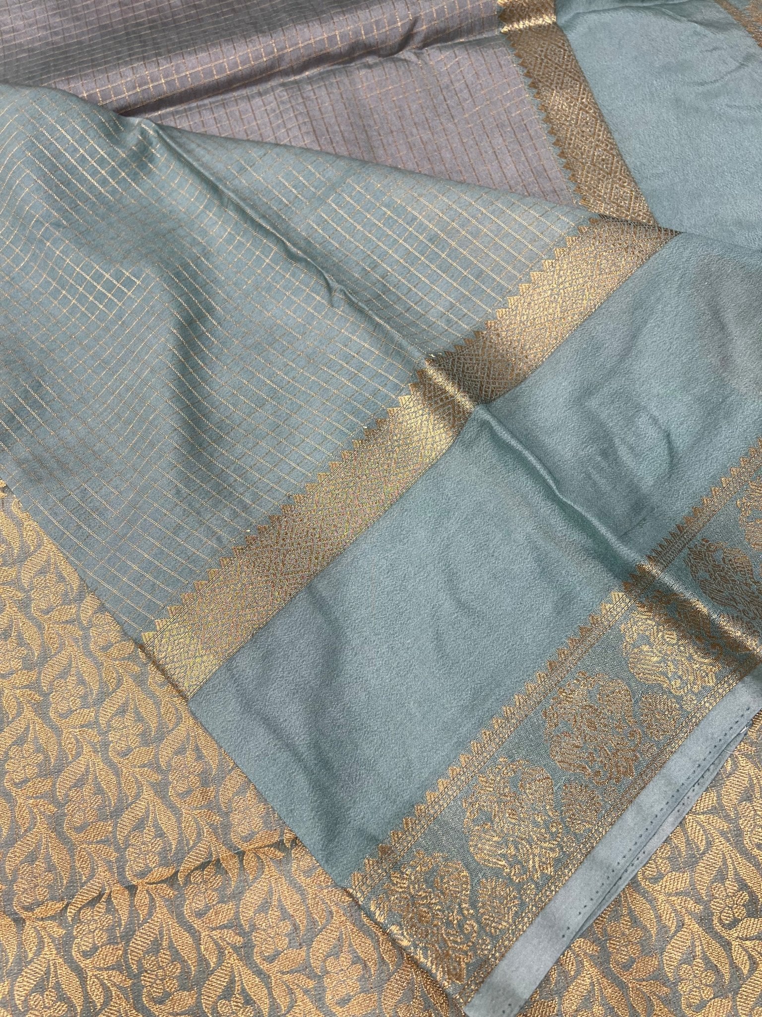 Premium Semi Mysore Crepe Silk Saree - Kanjeevaram Silk Mandir