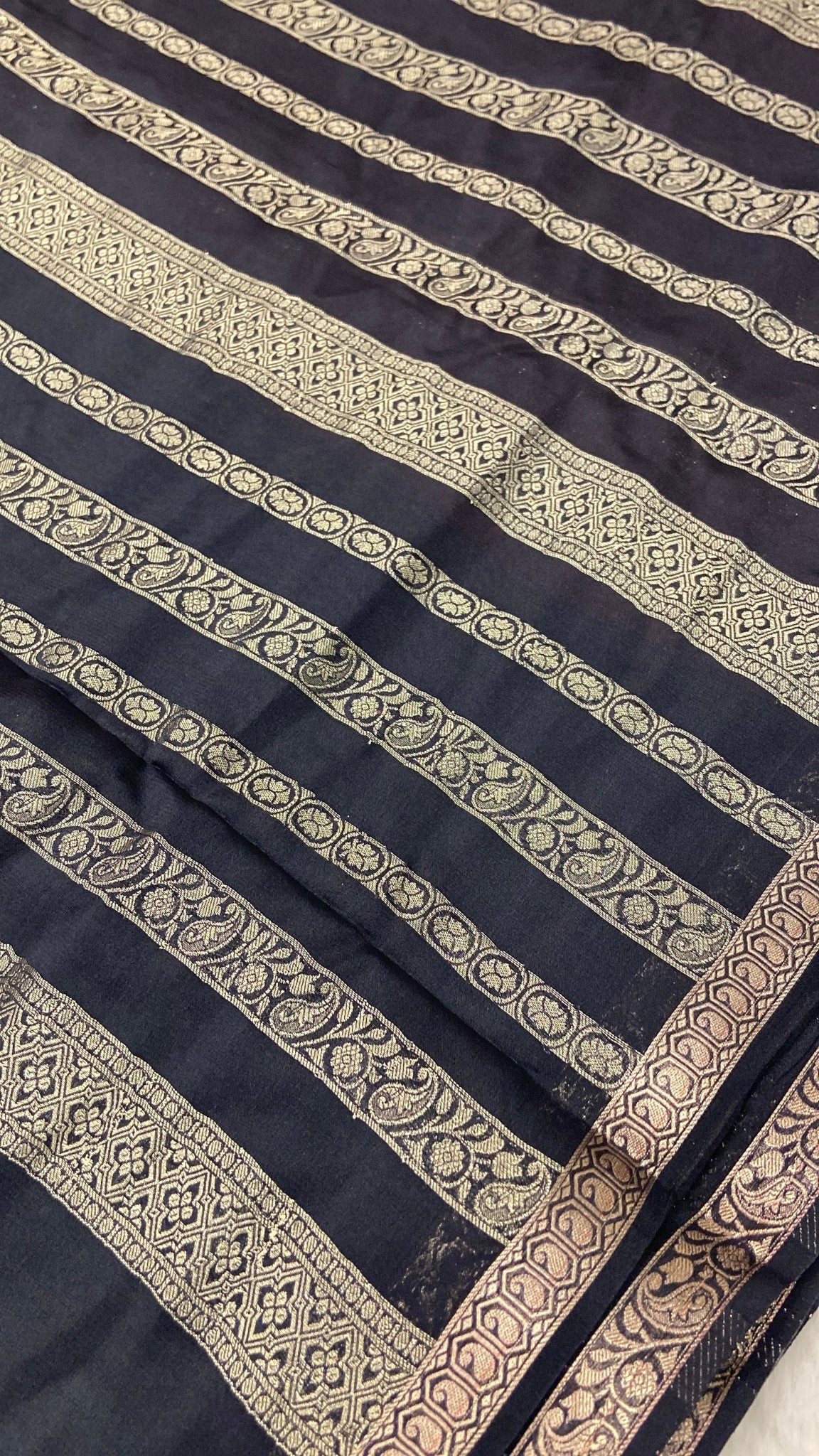Premium Semi Mysore Crepe Silk Saree - Kanjeevaram Silk Mandir