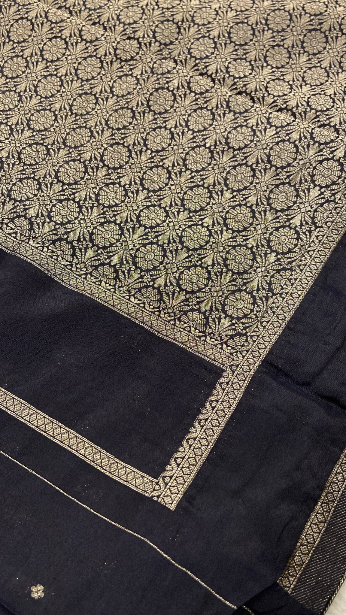 Premium Semi Mysore Crepe Silk Saree - Kanjeevaram Silk Mandir