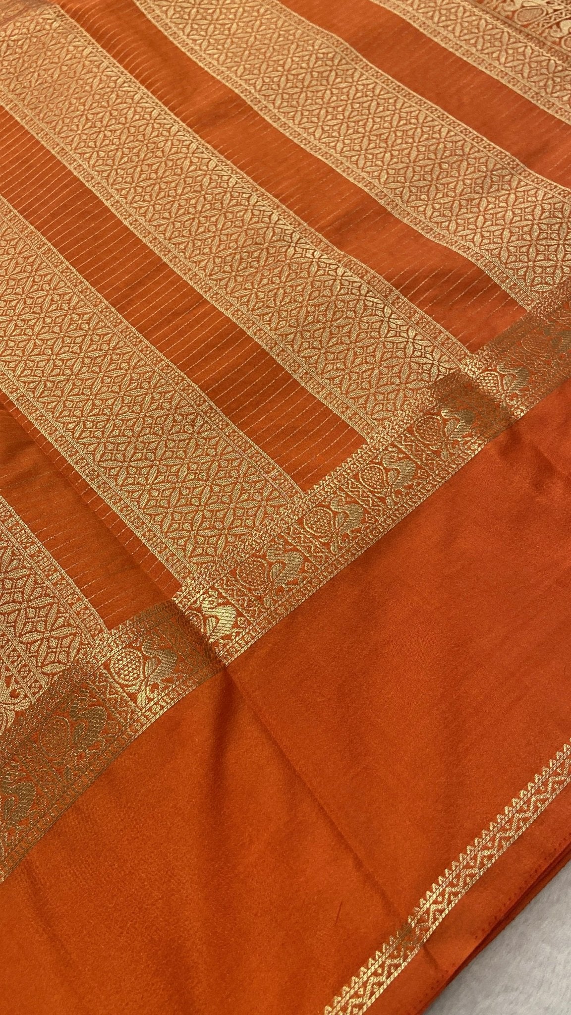 Premium Semi Mysore Crepe Silk Saree - Kanjeevaram Silk Mandir