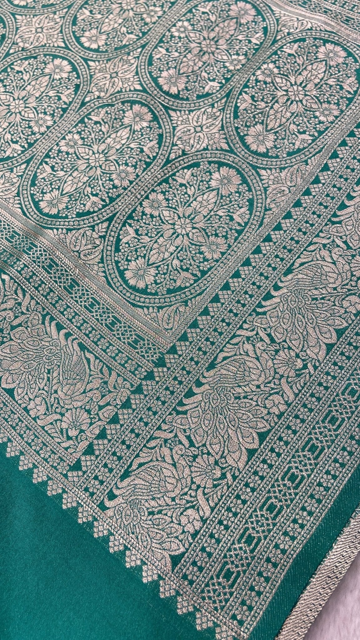 Premium Soft Georgette Saree - Kanjeevaram Silk Mandir