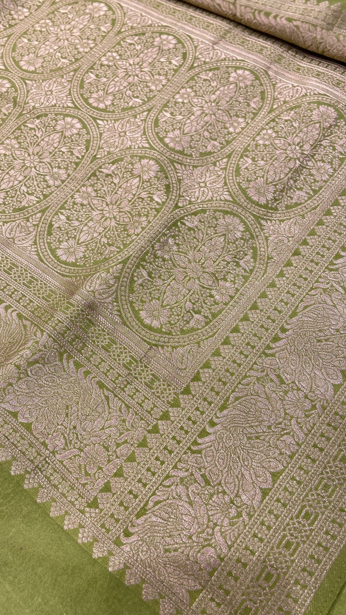 Premium Soft Georgette Saree - Kanjeevaram Silk Mandir