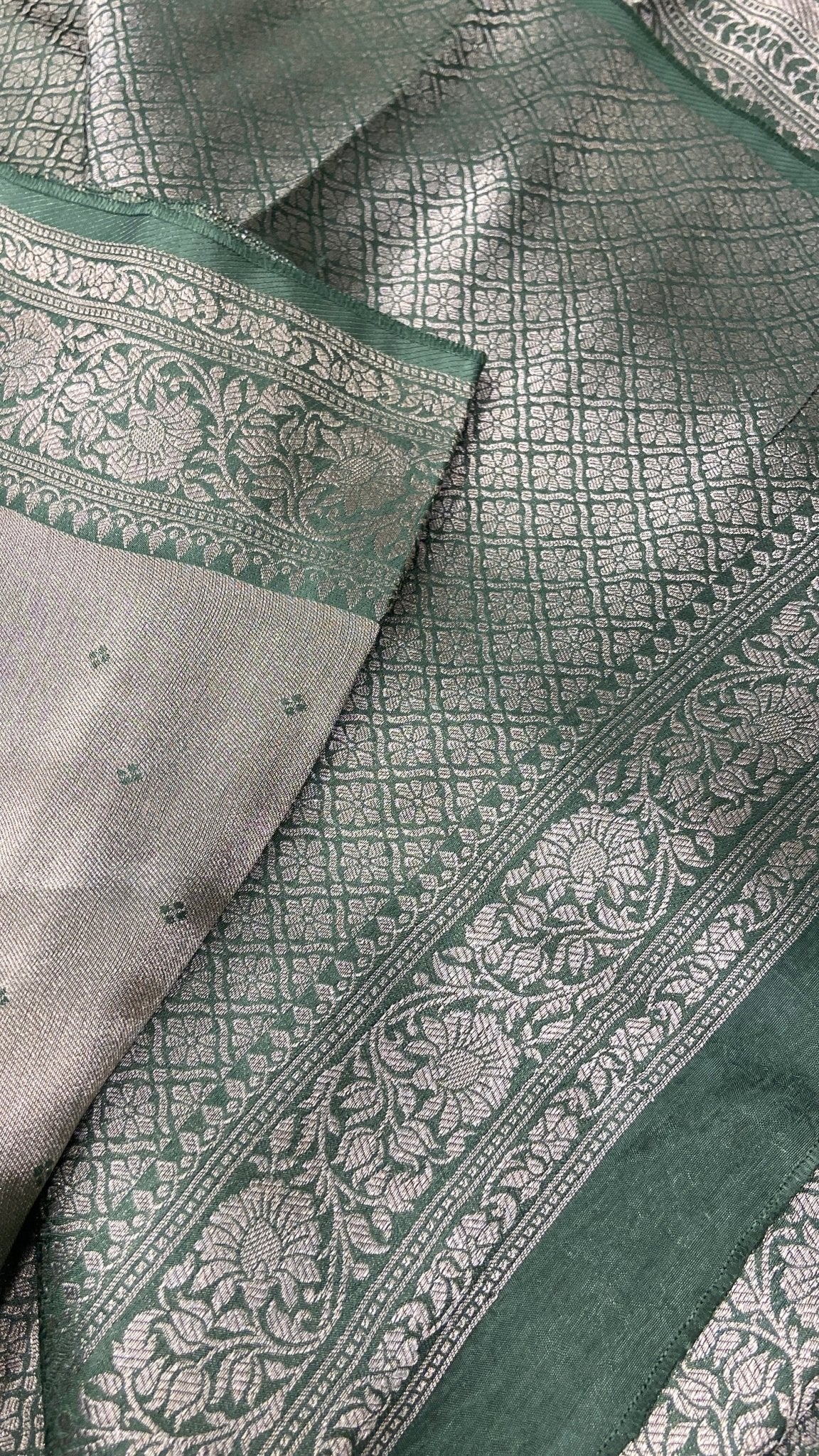 Premium Tissue Crepe Silk Saree - Kanjeevaram Silk Mandir