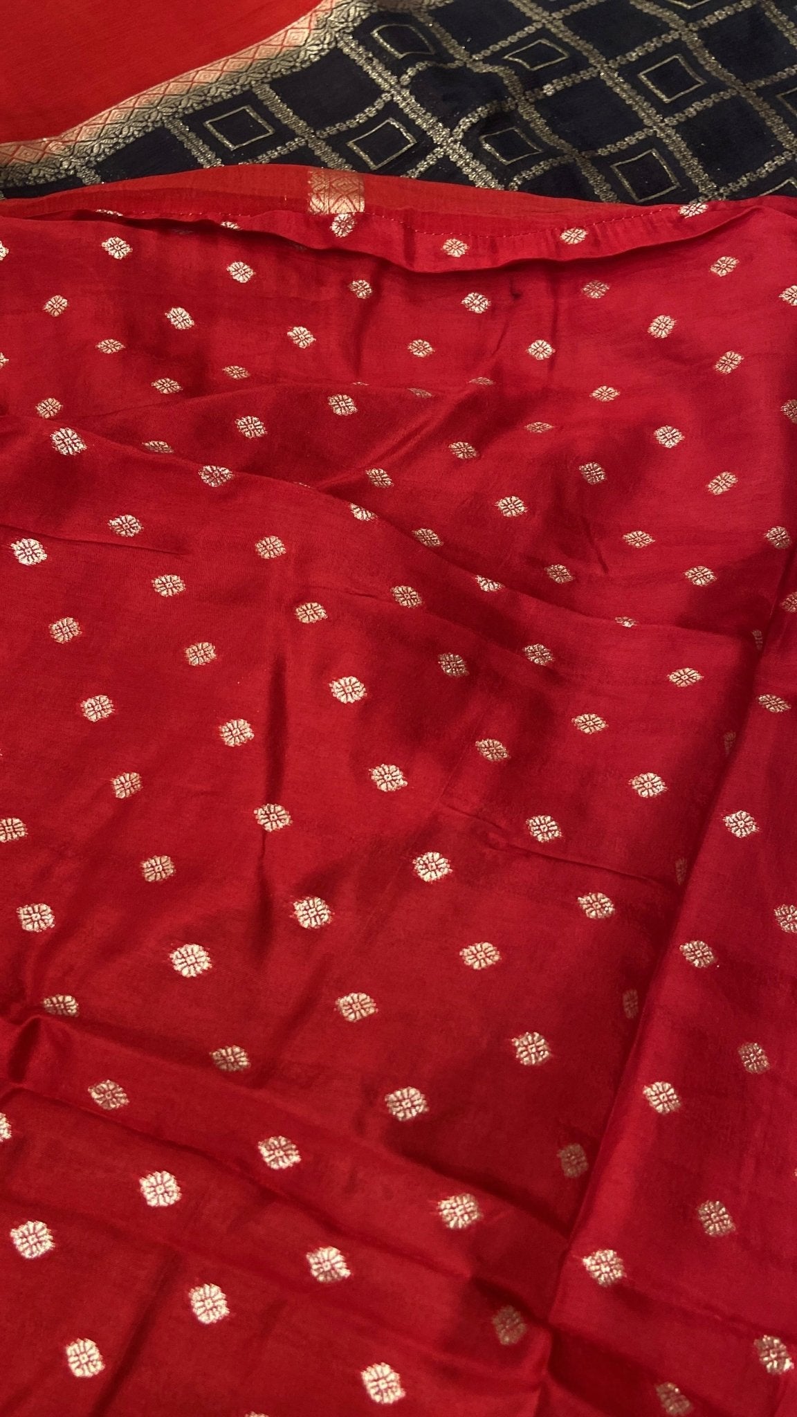 Premium viscose chinnon saree - Kanjeevaram Silk Mandir