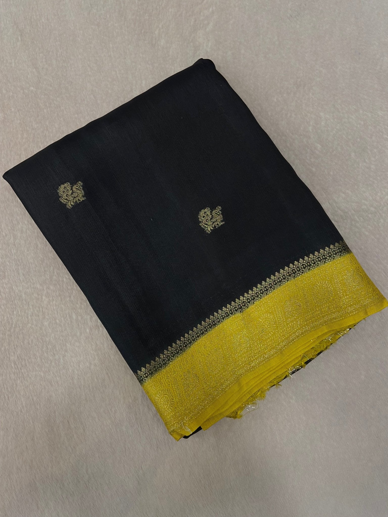 Premium Viscose Crepe Saree🖤✨ - Kanjeevaram Silk Mandir