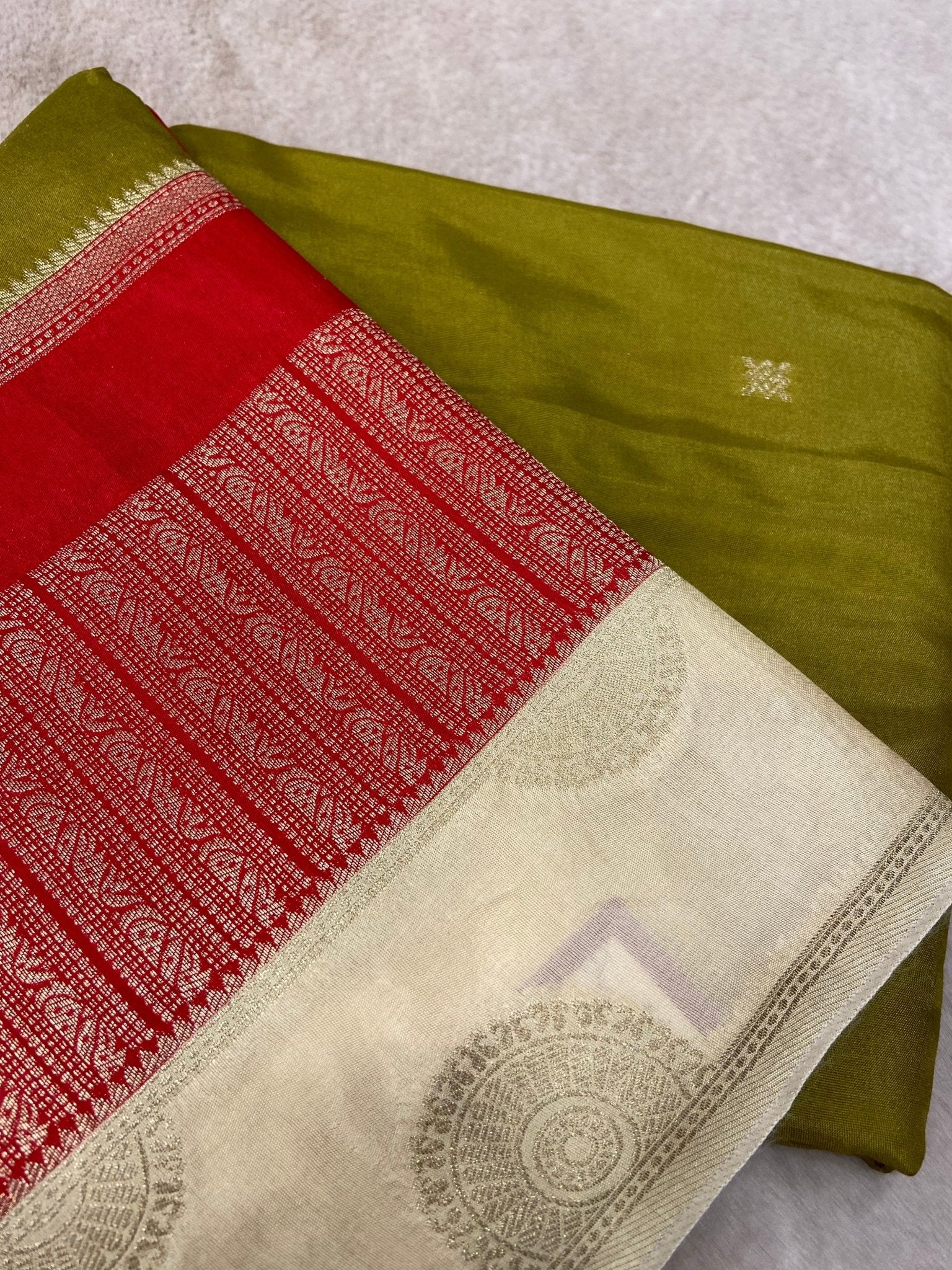 Premium Viscose Crepe Saree - Kanjeevaram Silk Mandir