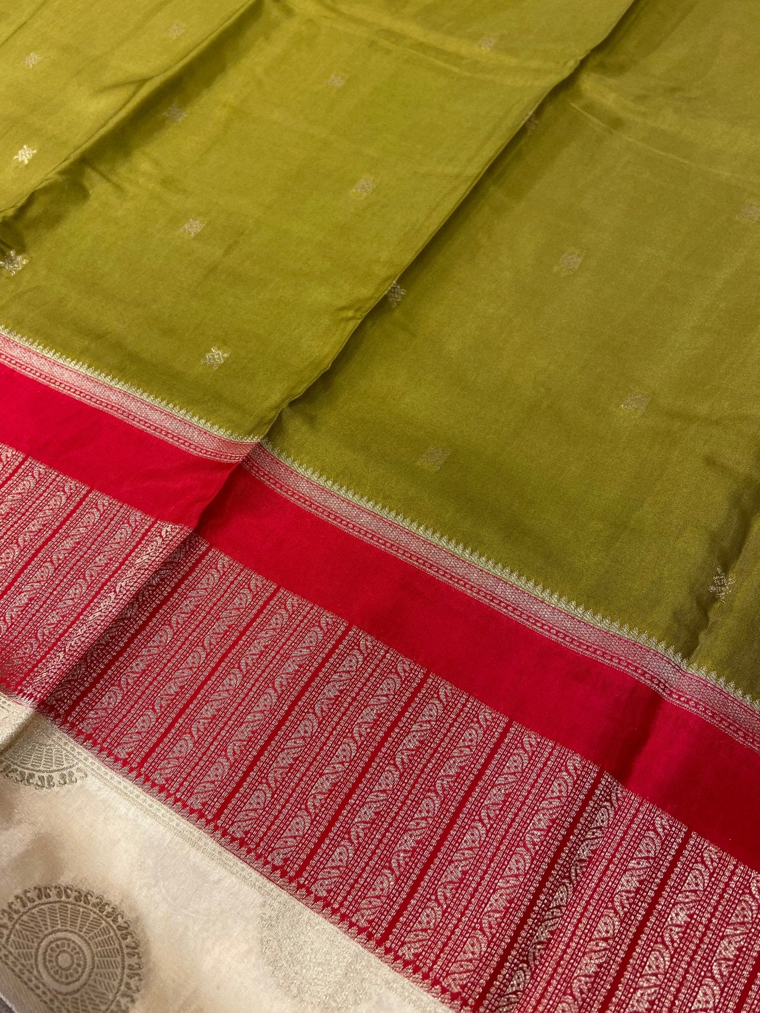 Premium Viscose Crepe Saree - Kanjeevaram Silk Mandir