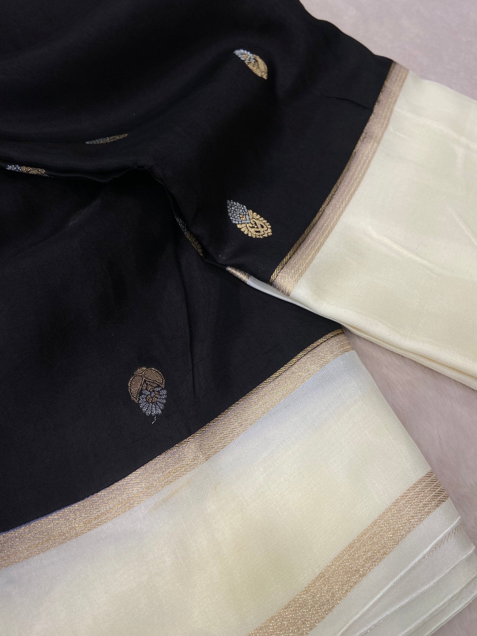 Premium viscose crepe saree - Kanjeevaram Silk Mandir