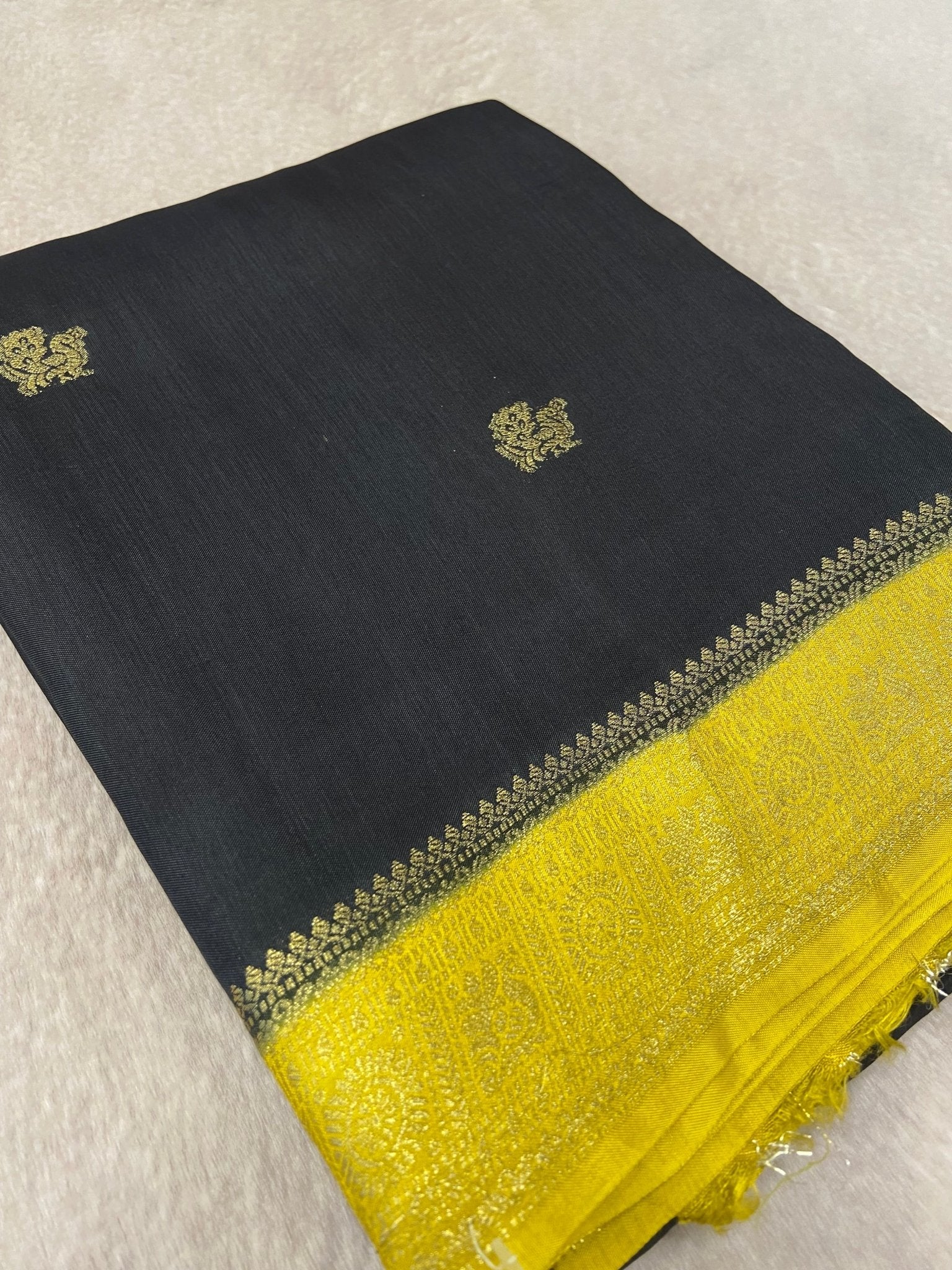 Premium Viscose Crepe Saree🖤✨ - Kanjeevaram Silk Mandir