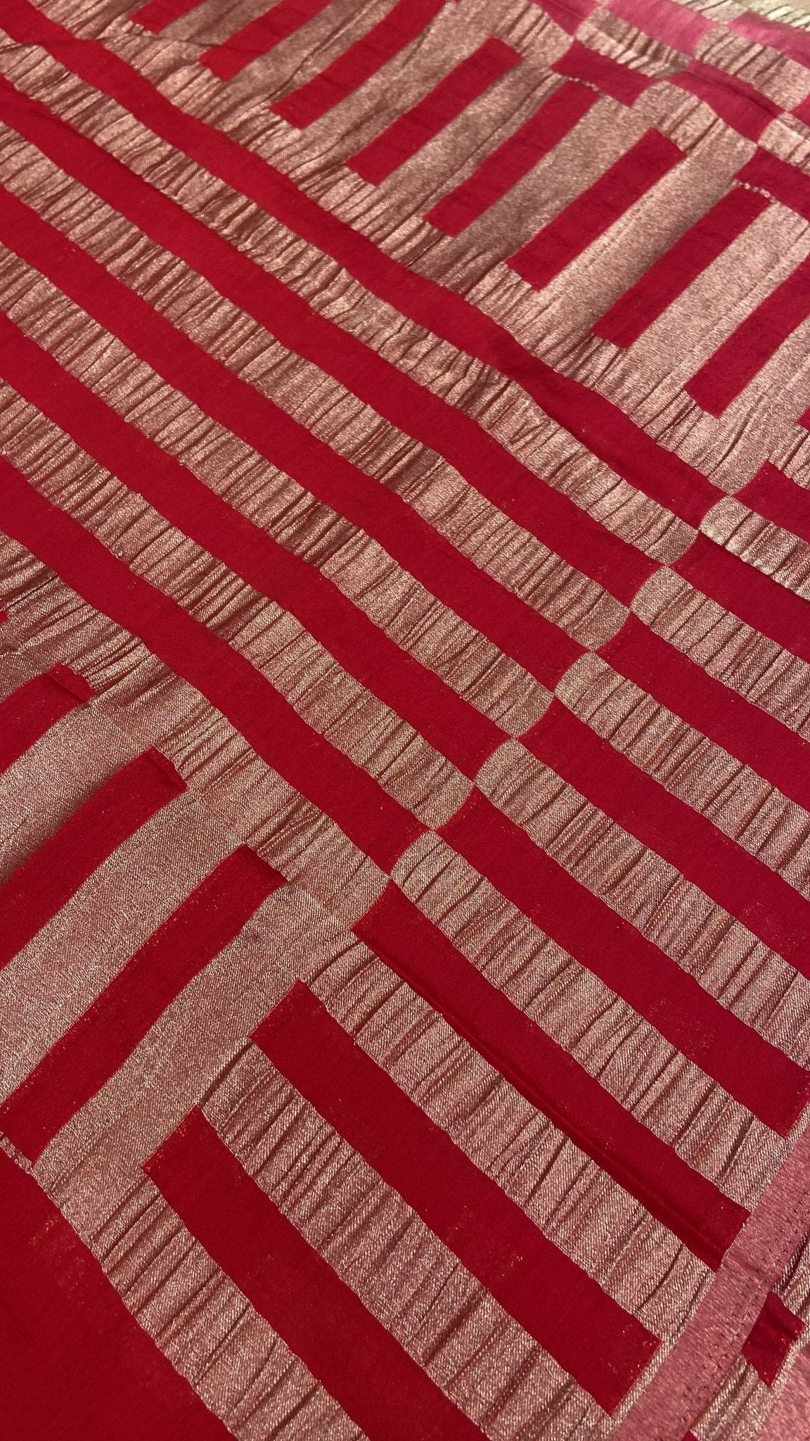 Premium Wrinkle Crepe Silk Saree - Kanjeevaram Silk Mandir
