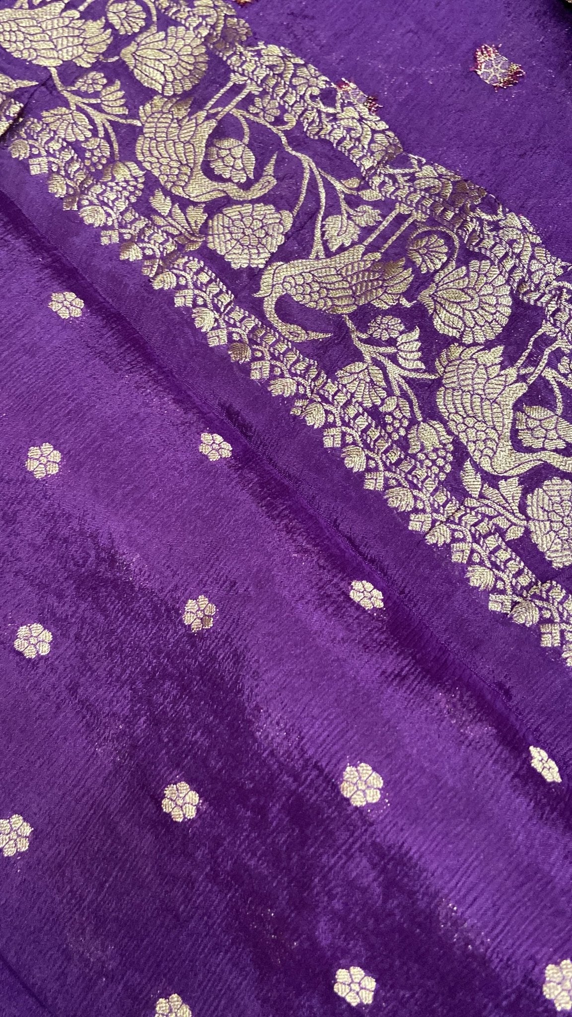Premium Wrinkle Crepe Silk Saree✨ - Kanjeevaram Silk Mandir