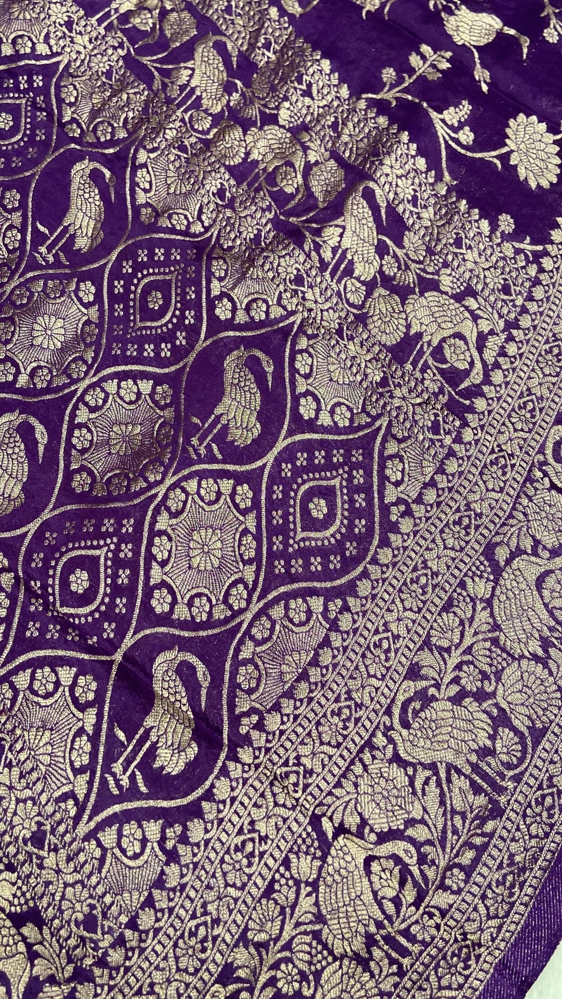 Premium Wrinkle Crepe Silk Saree✨ - Kanjeevaram Silk Mandir