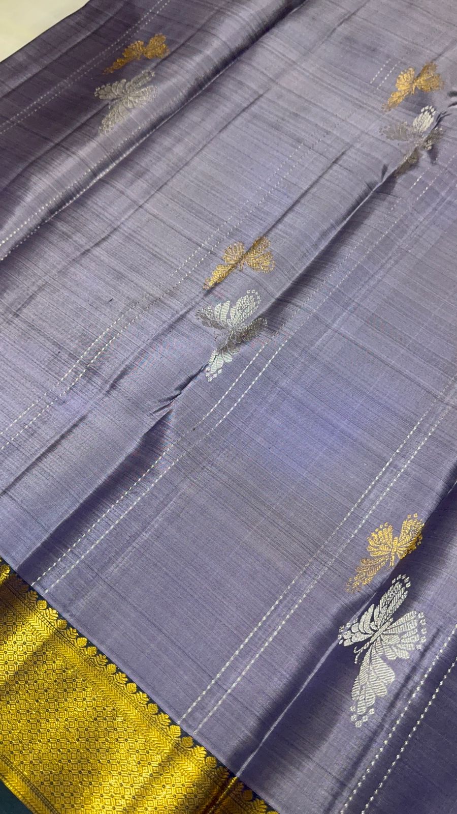 Pure 1G Zari handloom kanjeevaram silk mark certified saree - Kanjeevaram Silk Mandir