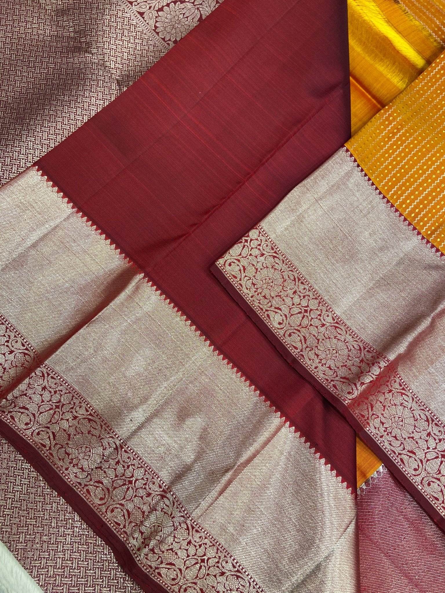 Pure 1G zari handloom Kanjeevaram silk mark certified saree - Kanjeevaram Silk Mandir