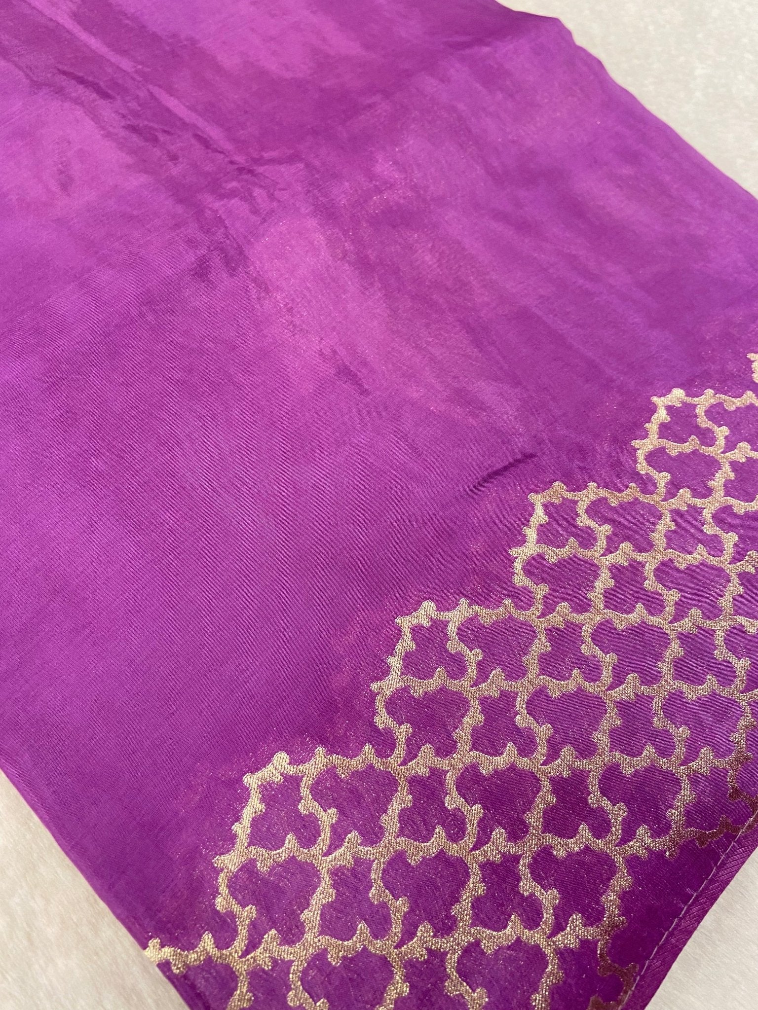 Pure Chinnon Saree - Kanjeevaram Silk Mandir