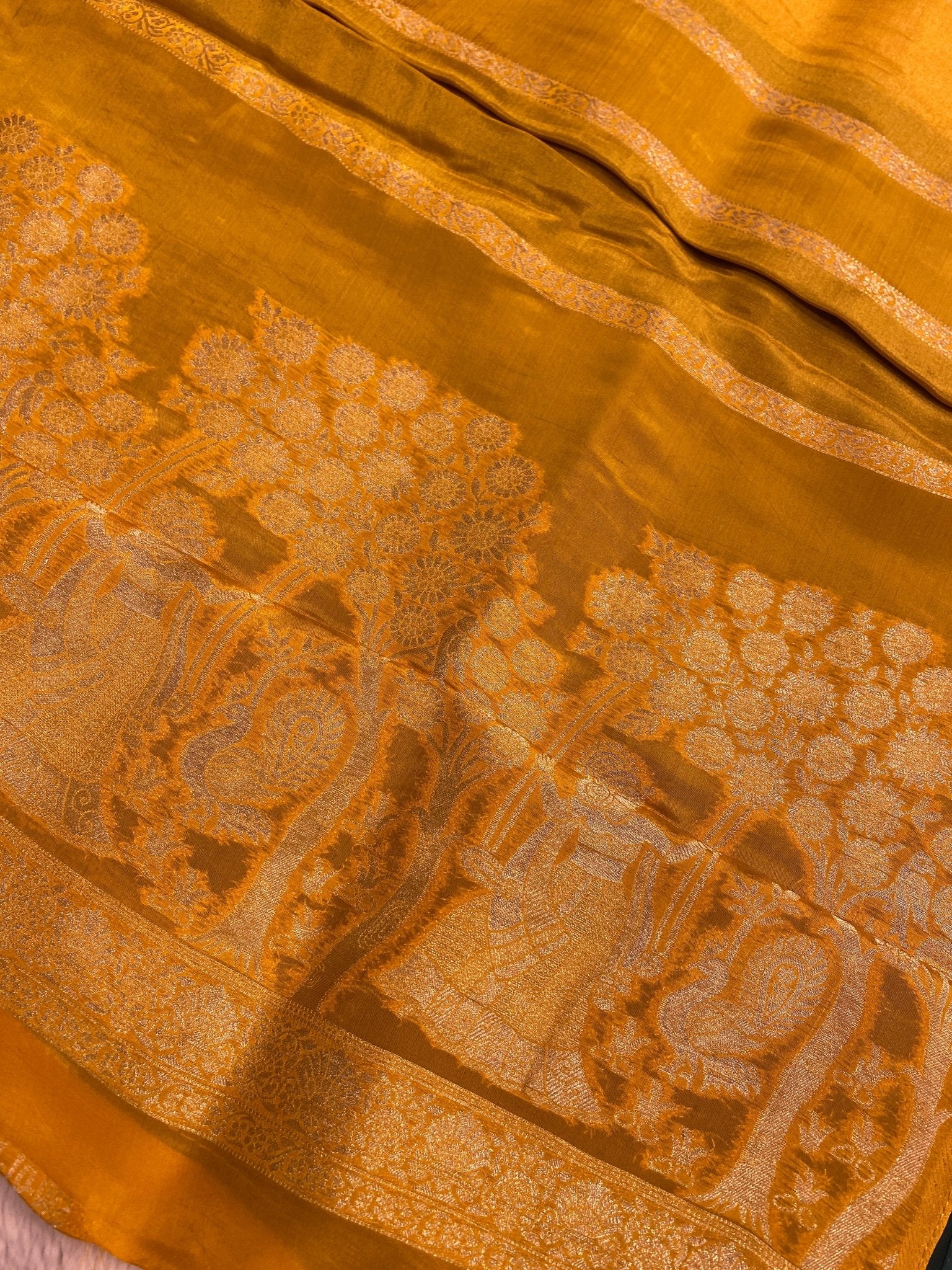 Pure Chinnon Saree - Kanjeevaram Silk Mandir