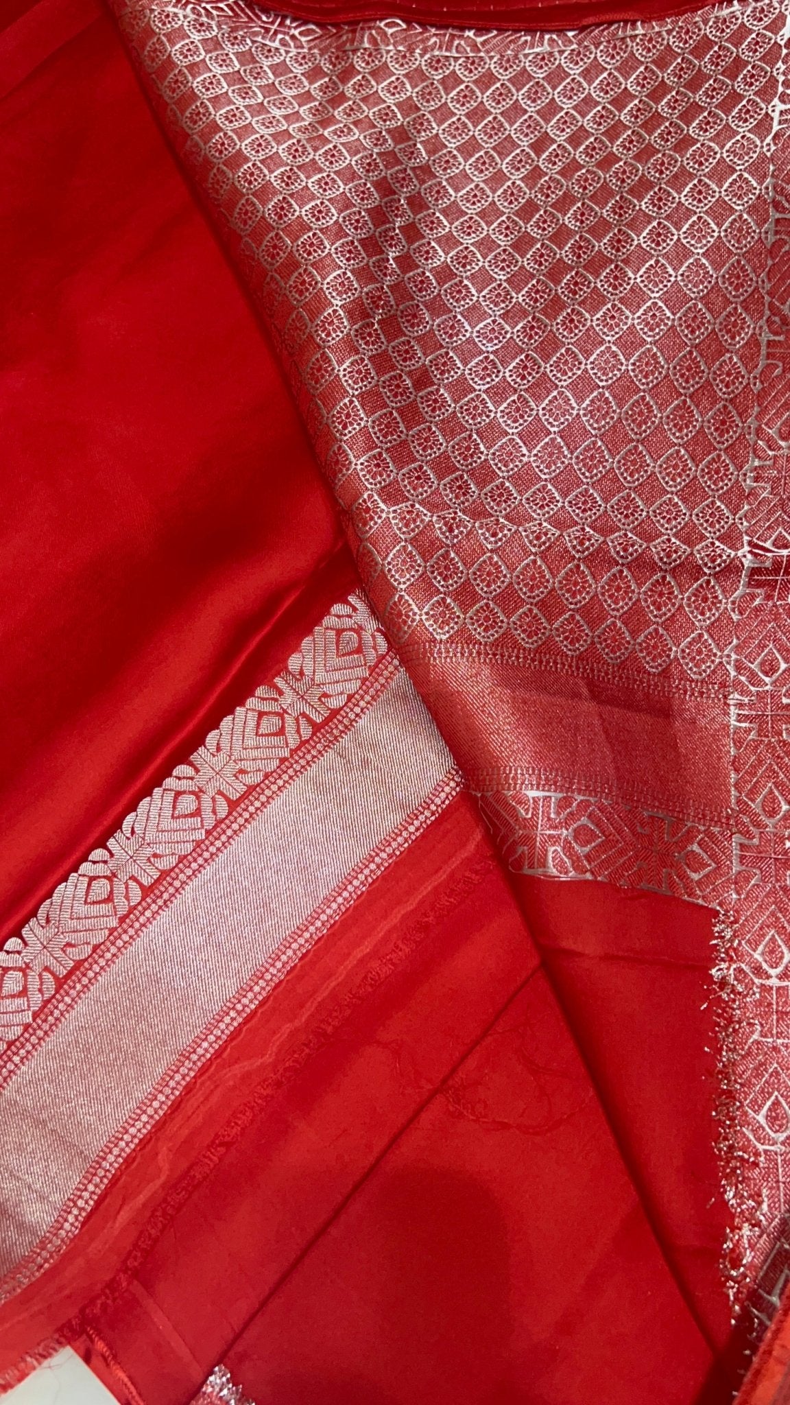 Pure Crepe satin silk saree - Kanjeevaram Silk Mandir