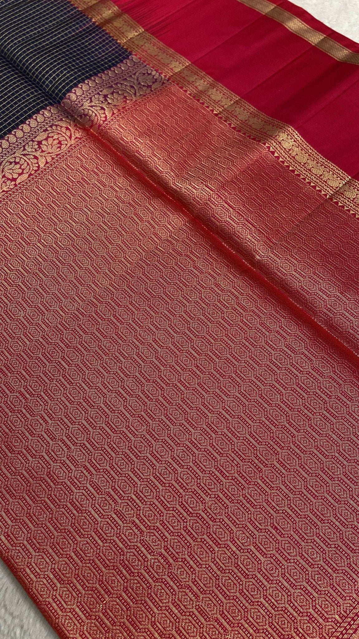 Pure Handloom Kanjeevaram Soft Silk Mark Certified Saree - Kanjeevaram Silk Mandir