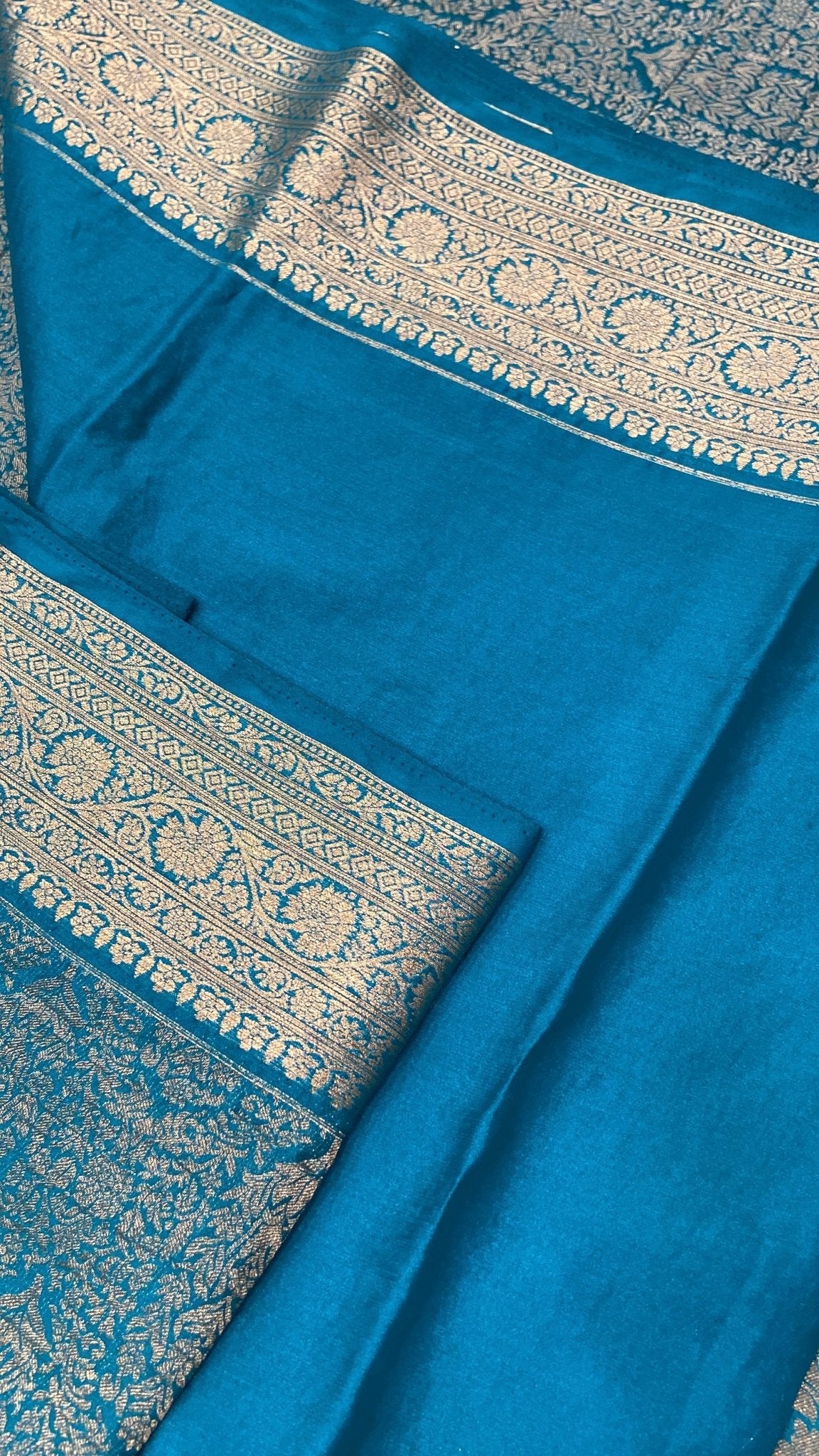 Pure Mix Georgette Saree - Kanjeevaram Silk Mandir