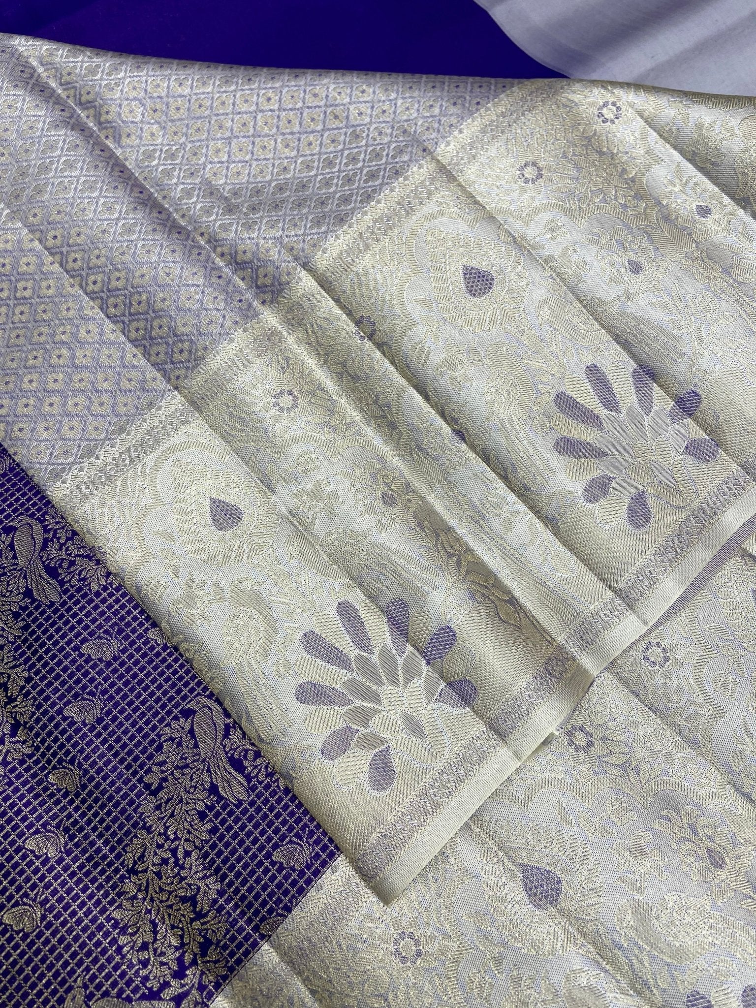 Pure Zari Handloom Kanjeevaram Silk Mark Certified Saree - Kanjeevaram Silk Mandir