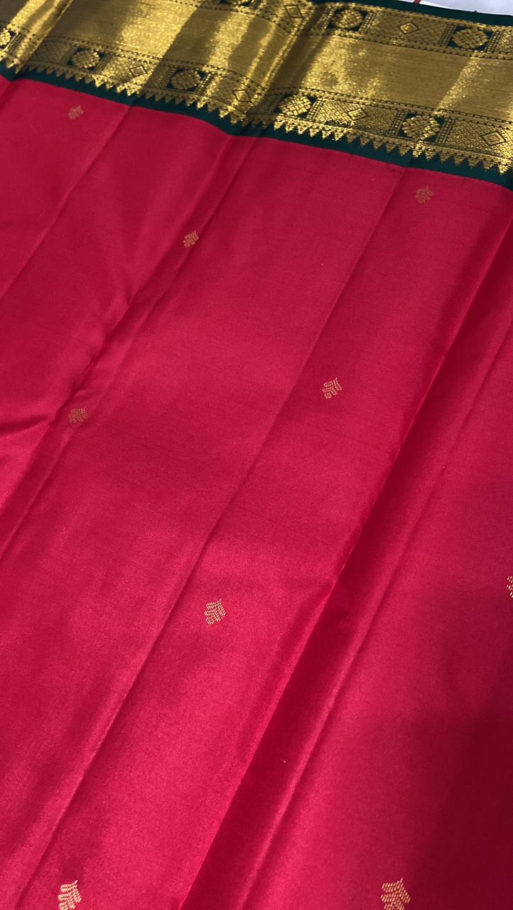 Pure Zari handloom Kanjeevaram silk mark certified saree - Kanjeevaram Silk Mandir