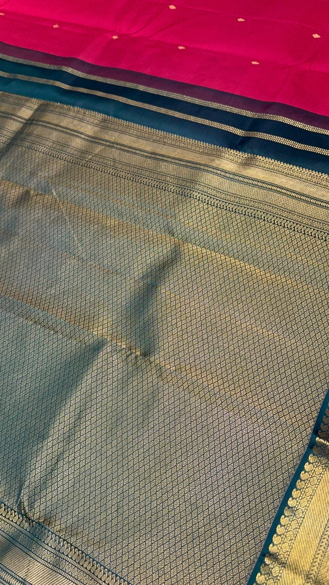 Pure zari handloom Kanjeevaram silk mark certified saree - Kanjeevaram Silk Mandir