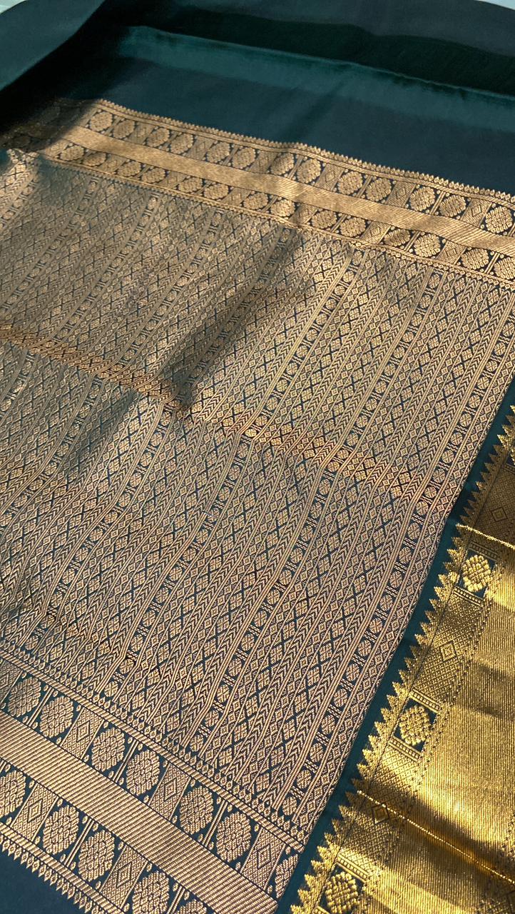 Pure Zari handloom Kanjeevaram silk mark certified saree - Kanjeevaram Silk Mandir