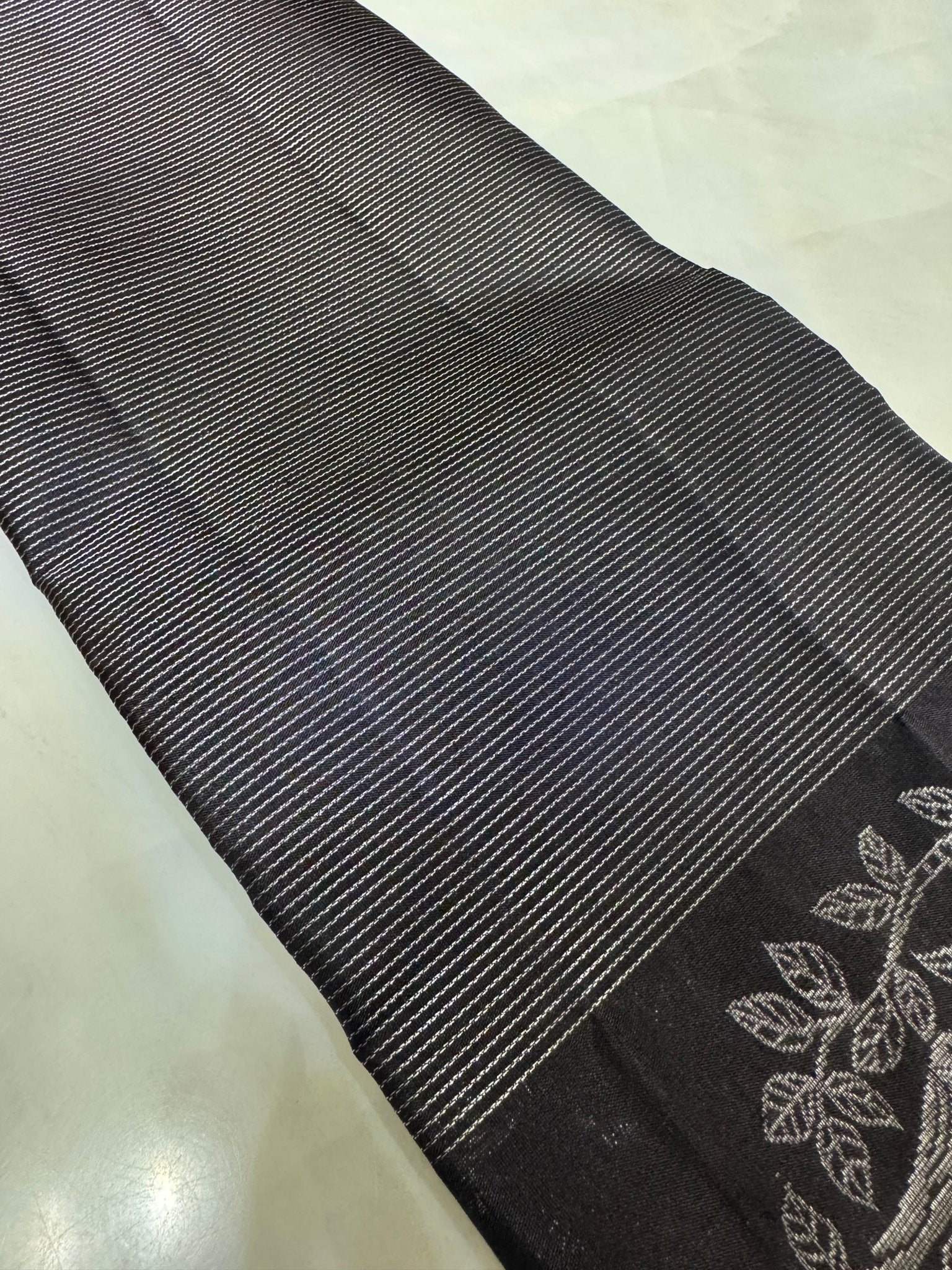 Pure zari handloom Kanjeevaram silk mark certified saree - Kanjeevaram Silk Mandir