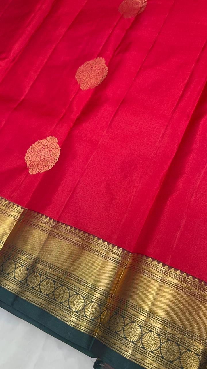 Pure zari handloom Kanjeevaram silk mark certified saree - Kanjeevaram Silk Mandir