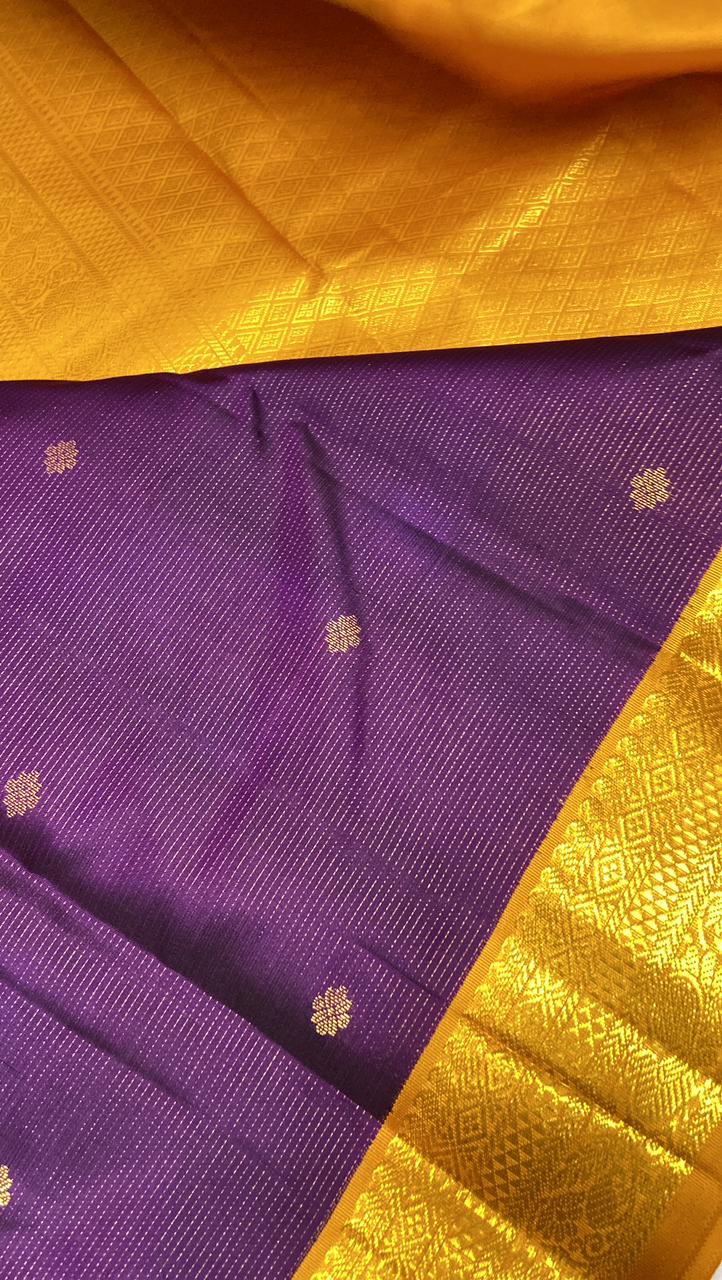 Pure zari handloom Kanjeevaram silk mark certified saree - Kanjeevaram Silk Mandir