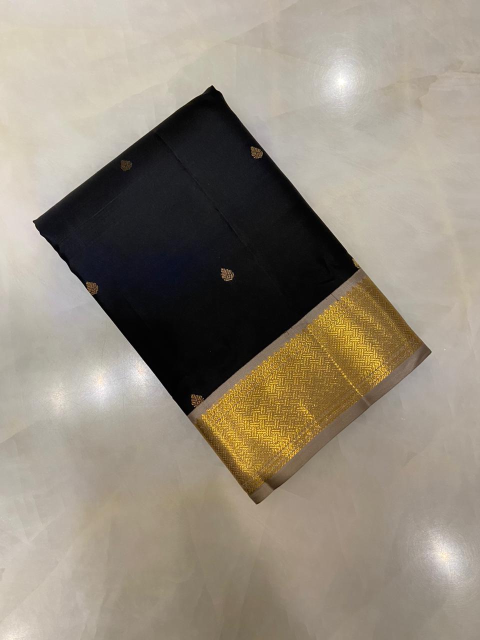 Pure Zari handloom Kanjeevaram silk mark certified saree - Kanjeevaram Silk Mandir