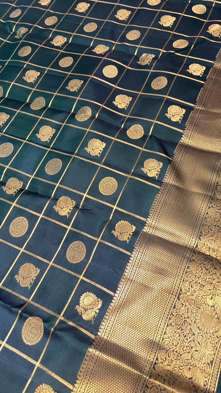 Pure Zari handloom Kanjeevaram silk mark certified saree - Kanjeevaram Silk Mandir