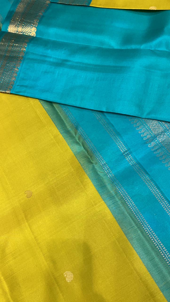Pure Zari handloom Kanjeevaram silk mark certified saree - Kanjeevaram Silk Mandir