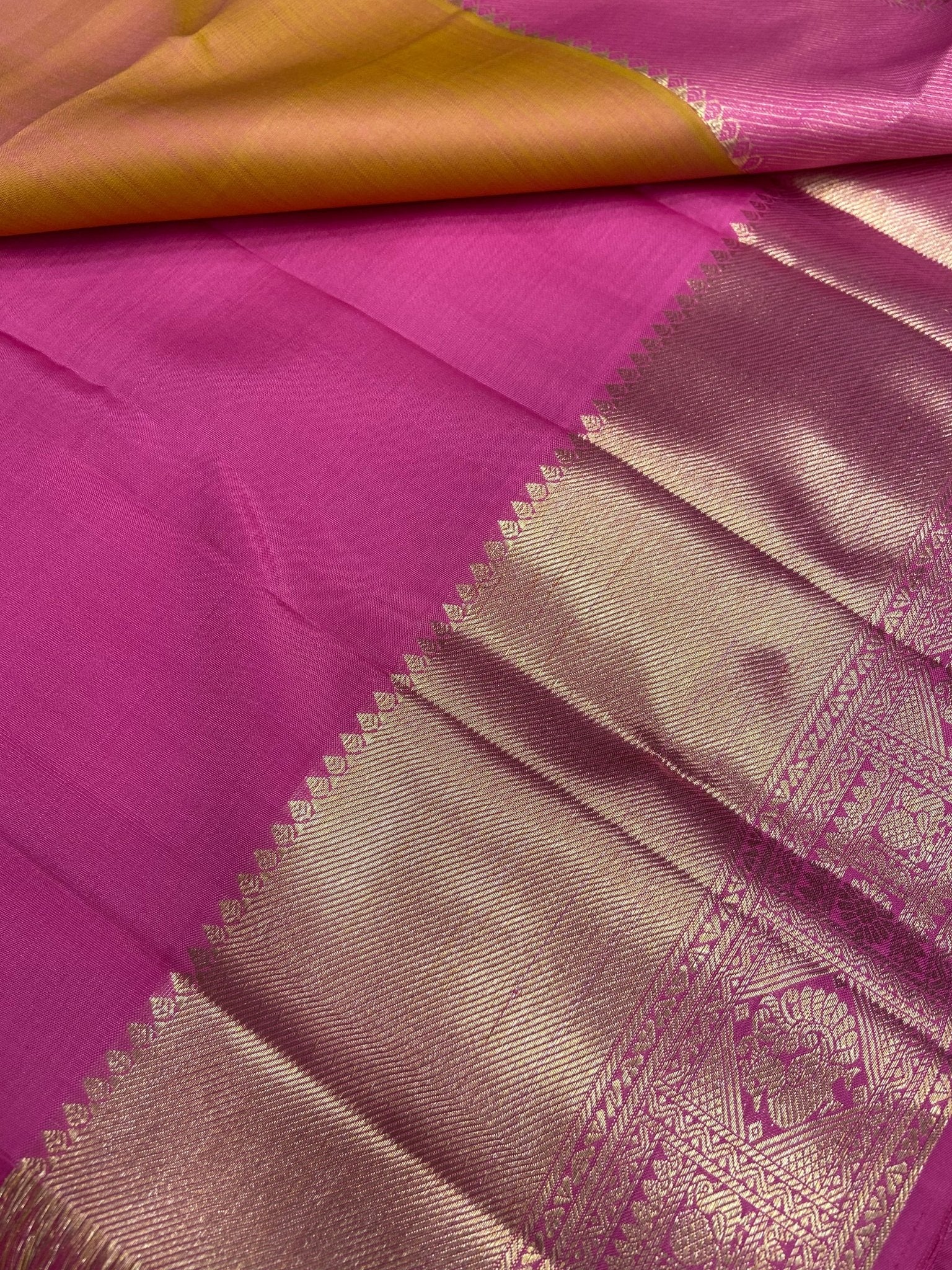 Pure zari handloom Kanjeevaram silk mark certified saree - Kanjeevaram Silk Mandir