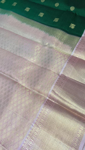Pure zari handloom Kanjeevaram silk mark certified saree