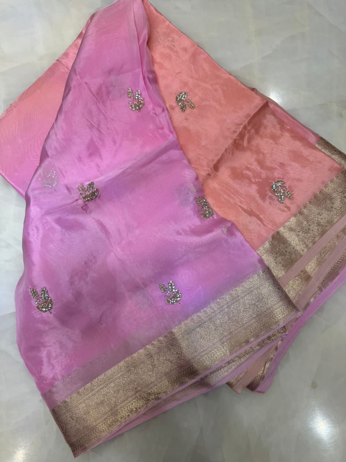 Premium dual tone organza saree