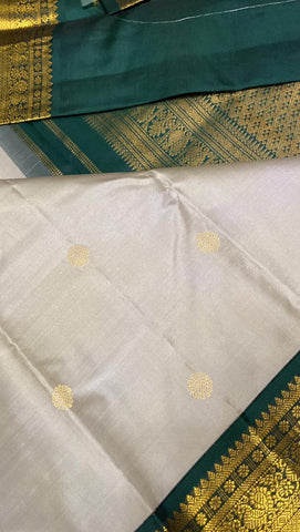 Pure Zari handloom Kanjeevaram silk mark certified saree