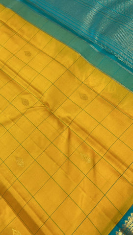 Pure Zari handloom Kanjeevaram silk mark certified saree