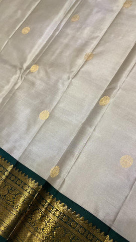 Pure Zari handloom Kanjeevaram silk mark certified saree