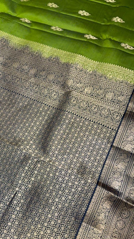 Pure handloom Kanjeevaram silk mark certified saree