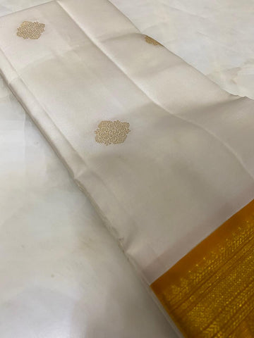 Pure Zari handloom Kanjeevaram silk mark certified saree