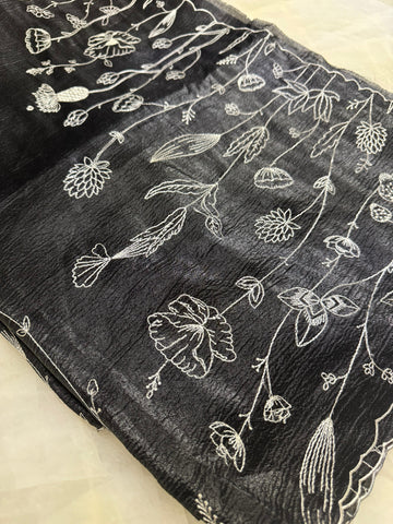 Premium crush organza saree