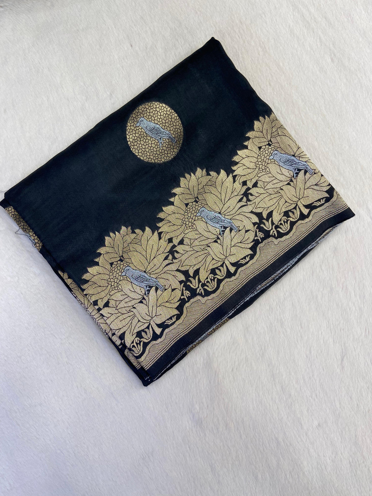 Premium viscose dola silk saree🖤