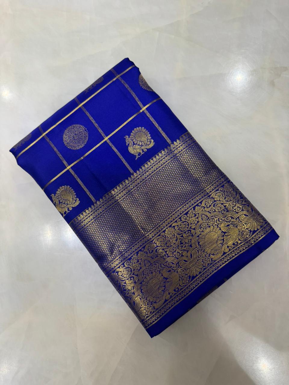 Pure Zari handloom Kanjeevaram silk mark certified saree